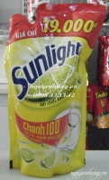 Nước rửa chén Sunlight chanh túi 750g (vàng)