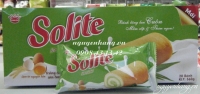 Bánh bông lan cuốn Solite kem vị lá dứa (hộp 20 cái)