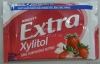 Kẹo cao su sing gum Extra Xylitol dâu vỉ 8 viên - anh 1